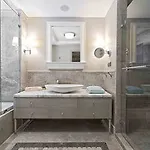 Hotel Regnum Escana 3*