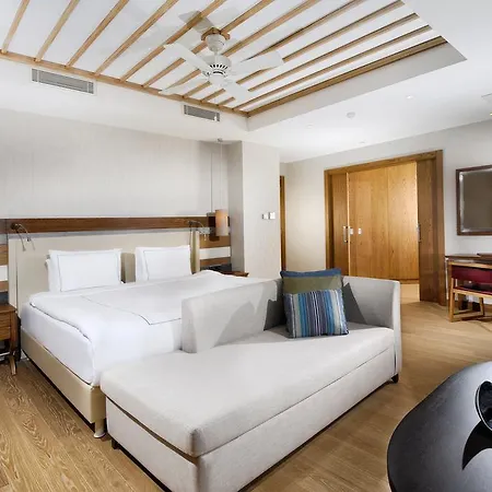 Regnum Escana Hotel