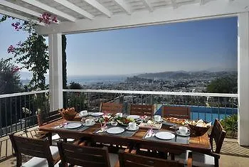 Otel Regnum Escana