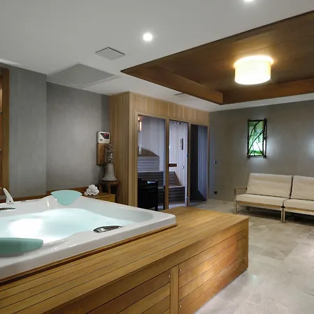 레그넘 에스카나 부티크 앤 호텔 3*