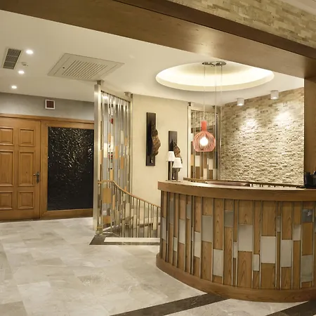 Regnum Escana Hotel 3*